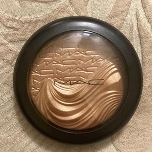 MAC Cosmetics Extra Dimension Mineralize Skinfinish Magnetic Appeal Powder